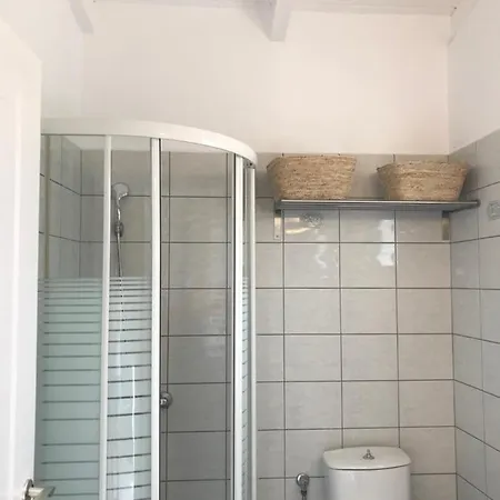 Paradisos Agioi Pandes