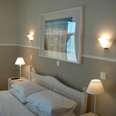 Pensjonat Paradisos Agioi Pandes