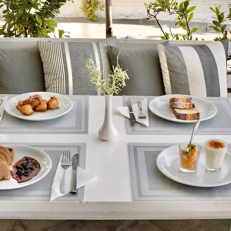 Πανσιόν Paradisos