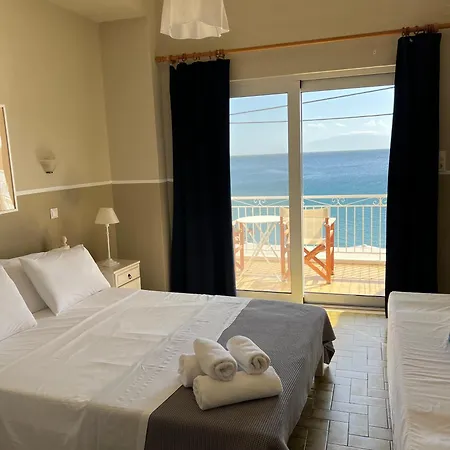 Paradisos بيت ضيافة