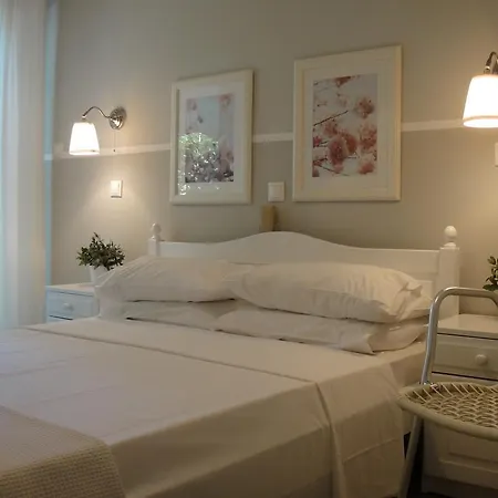 Paradisos Agioi Pandes