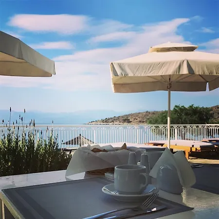 Πανσιόν Paradisos *